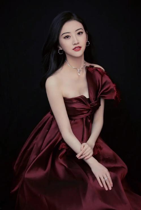 景甜韩国爆料视频在线观看,揭秘明星幕后故事  第2张